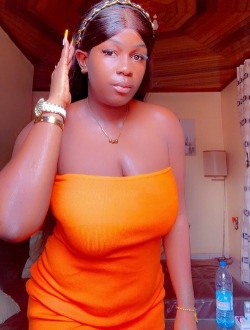 Christine's profile, a single 31-year-old a woman in Douala