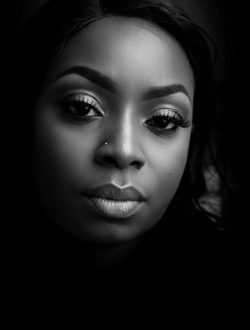 Carine's profile, a single 39-year-old a woman in Cocody