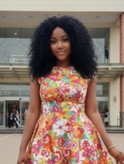 Anita's profile, a single 24-year-old a woman in Douala