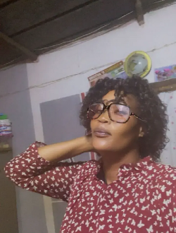 Alice's profile, a single 41-year-old a woman in Abidjan