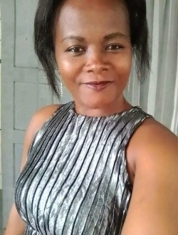 Angela's profile, a single 41-year-old a woman in Antalaha