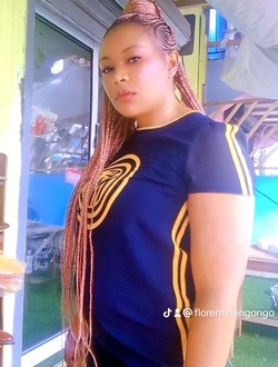 Alexandra's profile, a single 35-year-old a woman in Douala