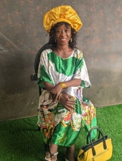 Donaldine's profile, a single 33-year-old a woman in Lomé