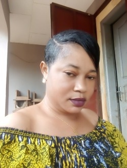 Boriska's profile, a single 34-year-old a woman in Abadjin-Doumé