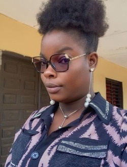 Diane's profile, a single 34-year-old a woman in Duekoué