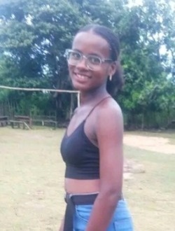 Rosa's profile, a single 25-year-old a woman in Toamasina