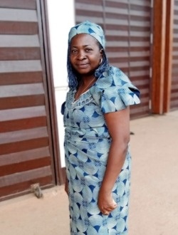 Yvonne's profile, a single 44-year-old a woman in Yaoundé