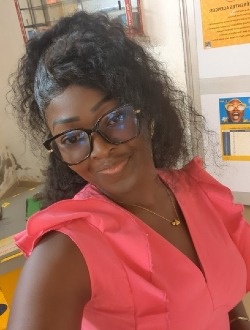 Carine's profile, a single 36-year-old a woman in Yaoundé