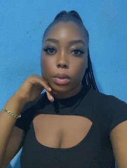 Agnes's profile, a single 26-year-old a woman in Douala