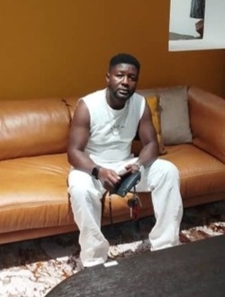 Ben's profile, a single 37-year-old a man in Douala