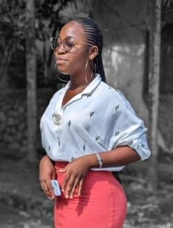 Fortune's profile, a single 26-year-old a woman in Douala