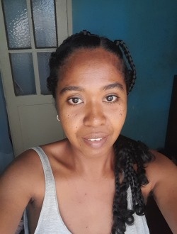 Désiré's profile, a single 32-year-old a woman in Aborano