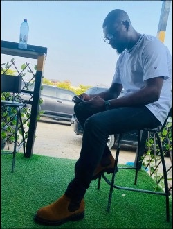 Donald's profile, a single 32-year-old a man in Douala