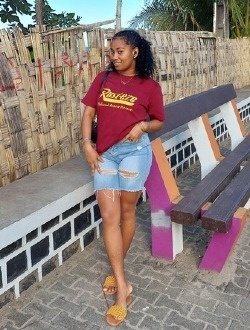 Lea's profile, a single 23-year-old a woman in Antsiranana