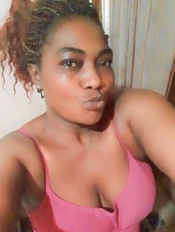 Chartel's profile, a single 43-year-old a woman in Douala