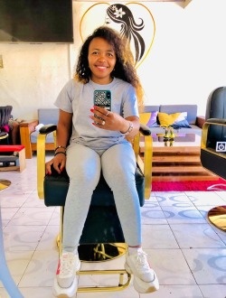 Andie's profile, a single 36-year-old a woman in Mahajanga