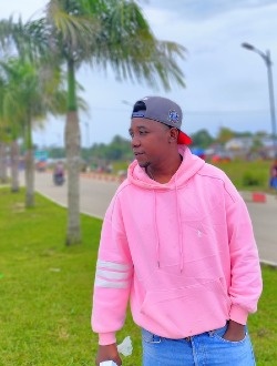 Matt's profile, a single 23-year-old a man in Toamasina