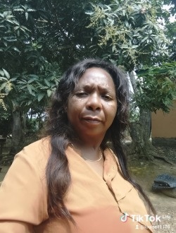 Louise's profile, a single 47-year-old a woman in Libreville