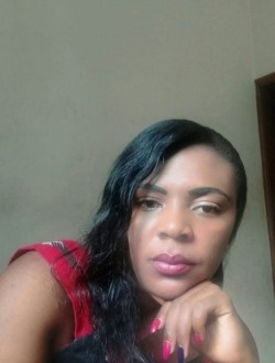 Dora's profile, a single 41-year-old a woman in Douala