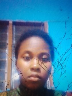 Evana's profile, a single 26-year-old a woman in Yaoundé