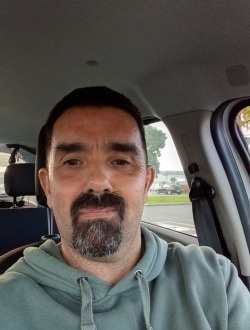 Julien's profile, a single 54-year-old a man in Saint-Brieuc