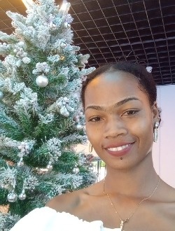 Esther's profile, a single 25-year-old a woman in Toamasina