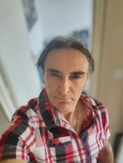 Pierre Xavier's profile, a single 51-year-old a man in Bordeaux