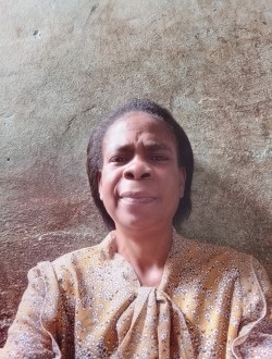 Evelyne's profile, a single 43-year-old a woman in Abang