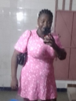 Martine's profile, a single 28-year-old a woman in Abidjan
