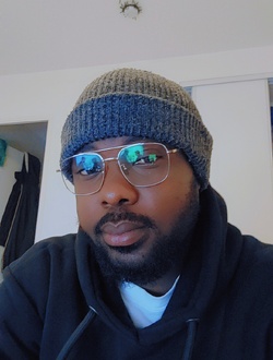 Ghis's profile, a single 35-year-old a man in Paris