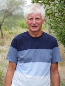 Aruna's profile, a single 71-year-old a man in Avignon