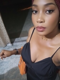 Shane's profile, a single 32-year-old a woman in Abidjan