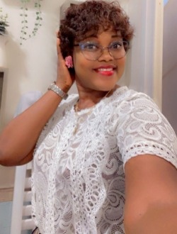 Bella's profile, a single 37-year-old a woman in Agen