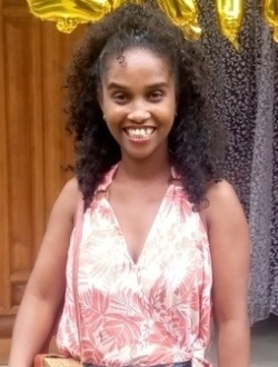 Miange's profile, a single 37-year-old a woman in Akanin'ny Nofy