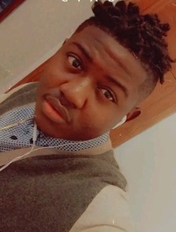 Cyrille's profile, a single 28-year-old a man in Douala