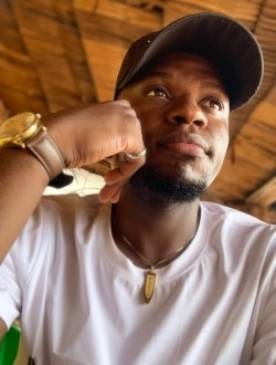 Fabrice's profile, a single 29-year-old a man in Douala