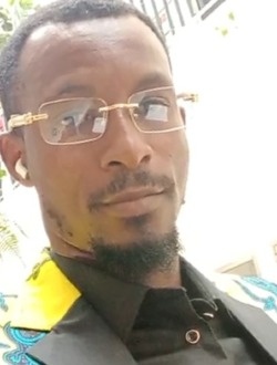 Roland's profile, a single 41-year-old a man in Abata