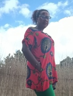 Miary's profile, a single 46-year-old a woman in 67 Ha