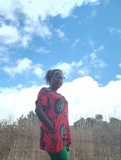 Miary's profile, a single 46-year-old a woman in 67 Ha