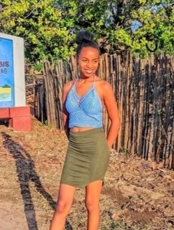 Michella's profile, a single 23-year-old a woman in Port Berge Vaovao