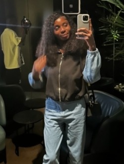 Fatima's profile, a single 20-year-old a woman in Abidjan