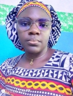 Flore's profile, a single 35-year-old a woman in Douala