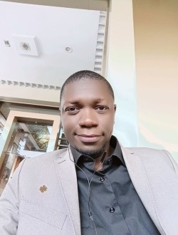 Isaac's profile, a single 31-year-old a man in Casablanca