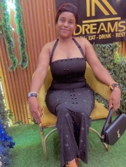 Cyntcha's profile, a single 29-year-old a woman in Yaoundé