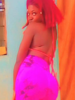 Merveille's profile, a single 23-year-old a woman in Yaoundé