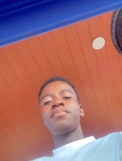 Lionel's profile, a single 23-year-old a man in Abidjan