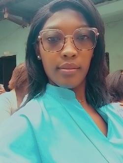 Raïssa's profile, a single 31-year-old a woman in Yaoundé