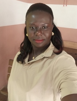 Célestine's profile, a single 32-year-old a woman in Abidjan