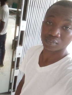Charly's profile, a single 23-year-old a man in Abidjan