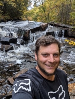 David's profile, a single 38-year-old a man in L'Ascension